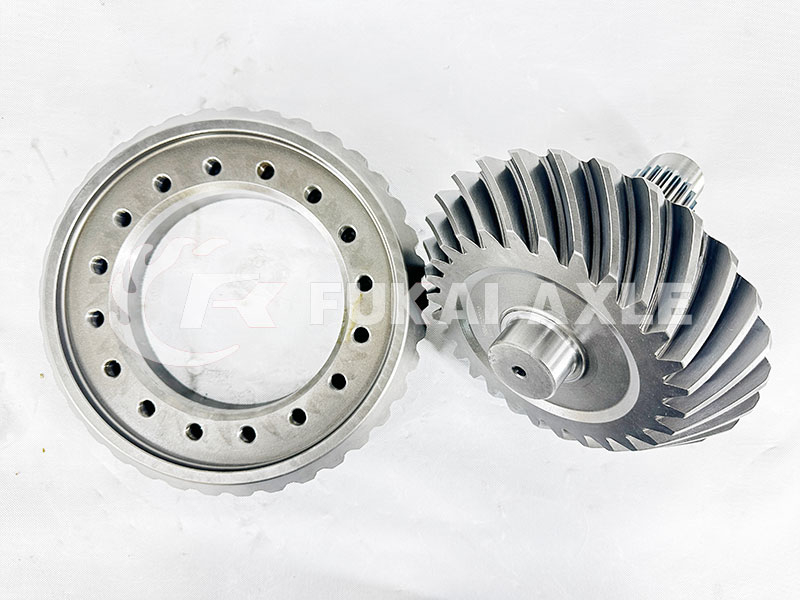28/37 Rear Axle Crown Wheel Pinion For Iveco Trcuk Spare Parts 42104449/42129197/42487937