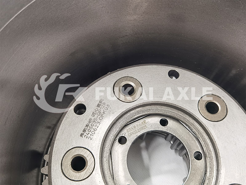 Wheel Rim Planetary Carrier Assembly For FAW Jiefang Spare Parts 2405035-DP128