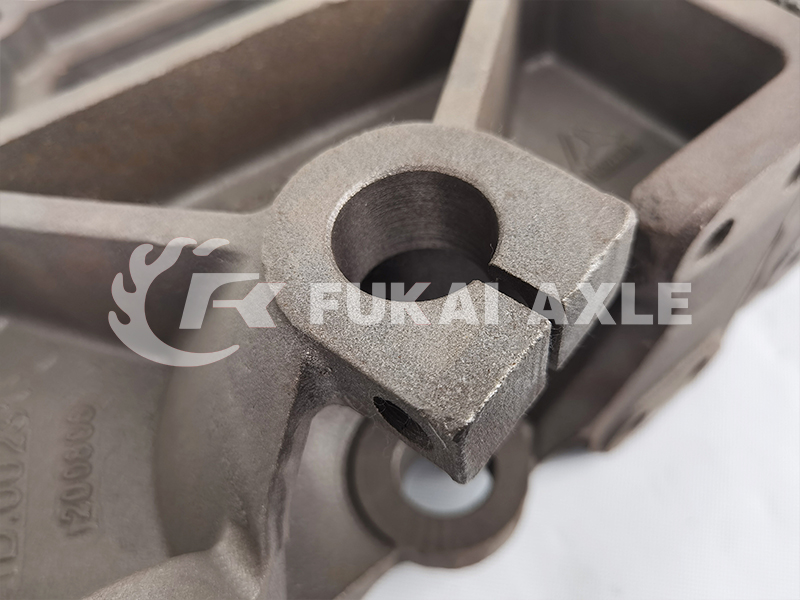Leaf Spring Bracket For Sinotruk Howo Truck Spare Parts WG9925520307