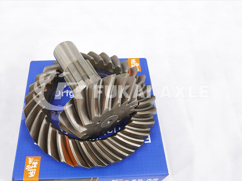 Middle Bridge Basin Angle Gear For Sinotruk Steyr Truck Spare Parts WG7121320252