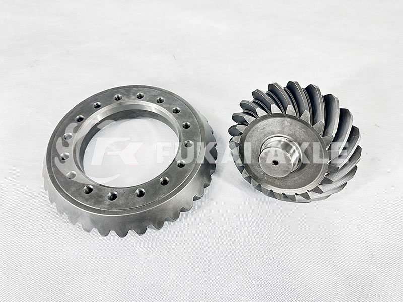 Middle Axle 21/34 Crown Wheel pinion For Iveco Trcuk spare parts 42103081/42114597