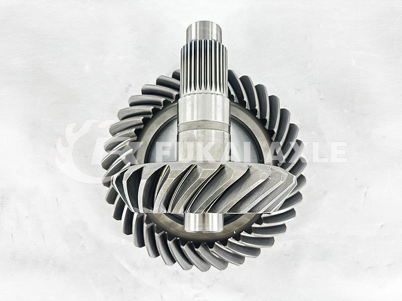 Middle Axle 24/35 Crown Wheel pinion For Iveco Trcuk spare parts 5801765238/42129185