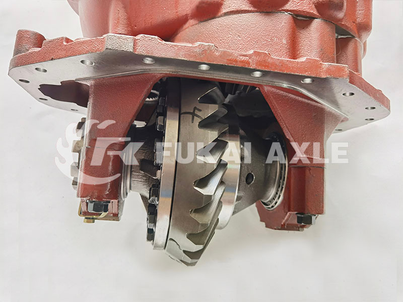 Intermediate Axle Main Reducer Assembly For Noth Benz Heavy Truck Spare Parts 