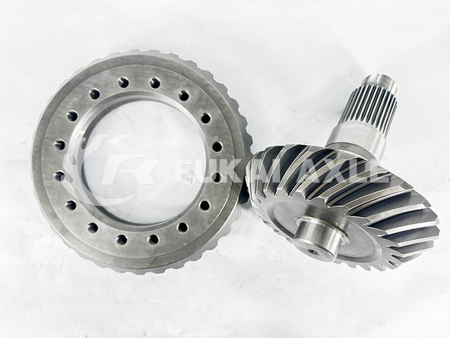 Middle Axle 24/35 Crown Wheel pinion For Iveco Trcuk spare parts 5801765238/42129185
