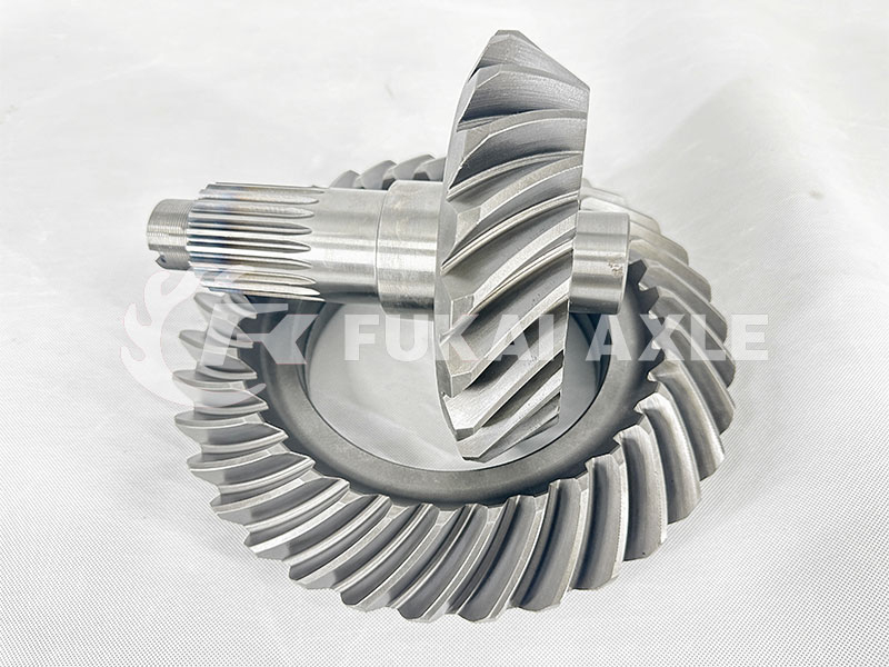 Middle Axle 21/34 Crown Wheel pinion For Iveco Trcuk spare parts 42103081/42114597