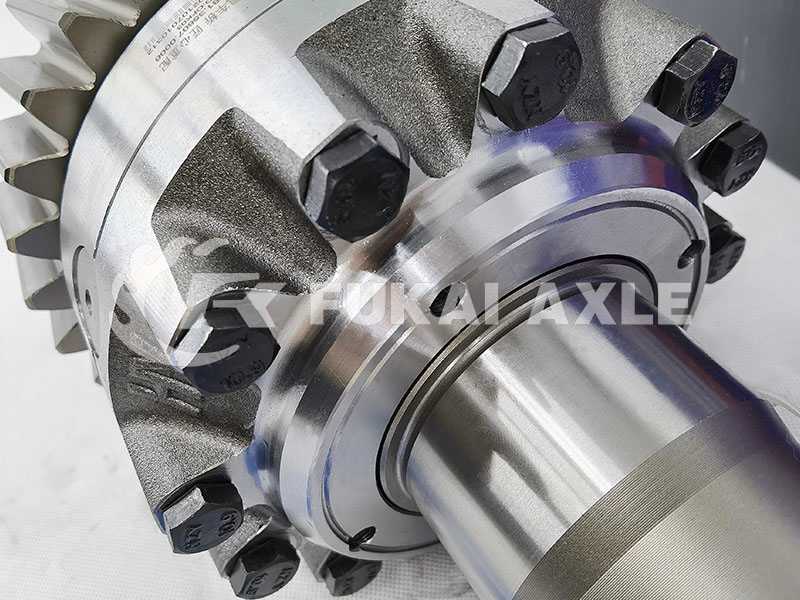 Differential Input Shaft Assembly For Shacman Delong Truck Auto Spare Parts 81.35100.6593