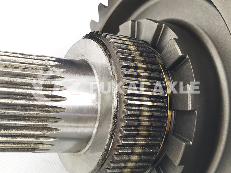 Input Shaft Assembly Differential For Sinotruk HOWO MCY13 Truck Spare Parts 810W35606-0011