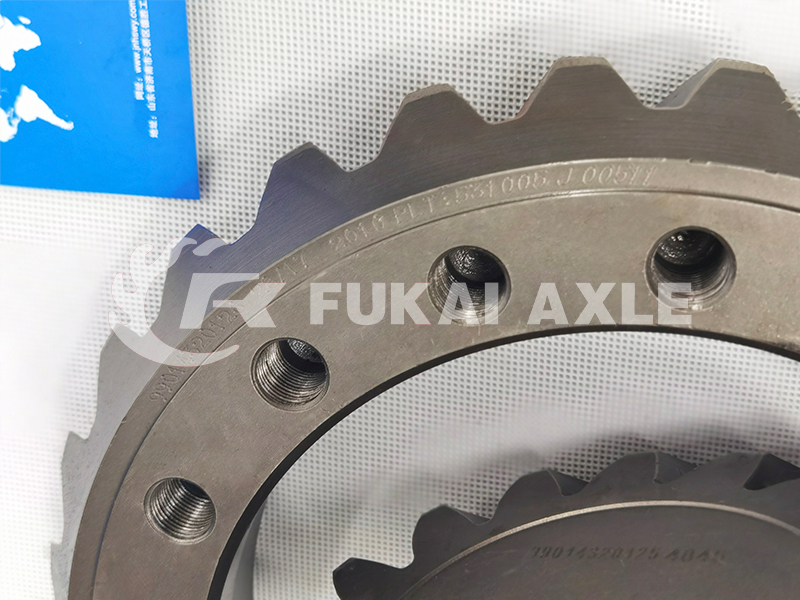 Middle Bridge Basin Angle Gear For Shamcan AulongTruck Spare Parts DZ9112320689