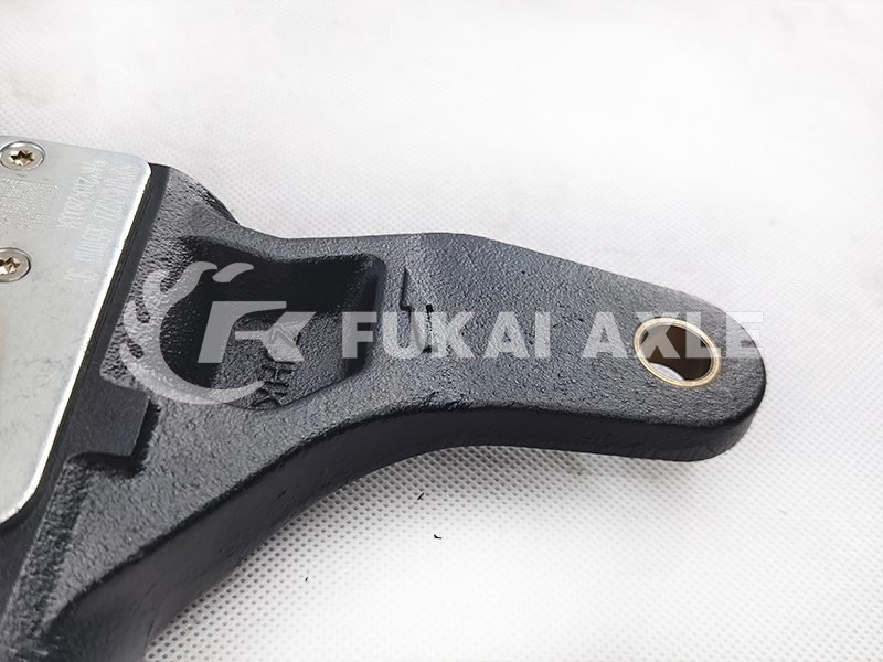 Rear Automatic Arm Adjustment For Qingte 457 Truck Spare Parts QT457S227-3551010