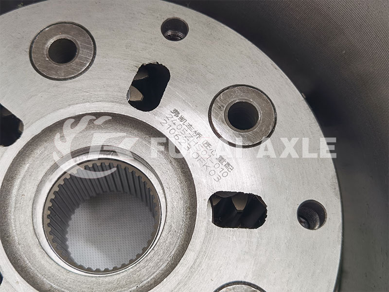 Wheel End Reducer Assembly For Dongfeng T-lift Dena Axle Auto Spare Parts 2405ZHS01-010