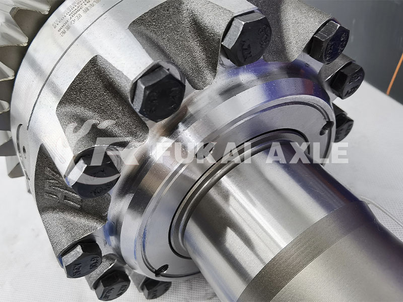 Differential Input Shaft Assembly For Shacman Delong Truck Auto Spare Parts 81.35606.0008
