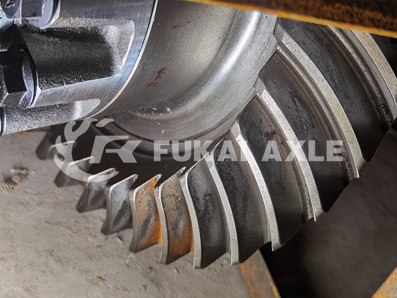 Rear Axle Main Reducer Assembly For Foton Auman Truck Spare Parts JY2402R782-010-FT2 R2402R782-010FT2A1383