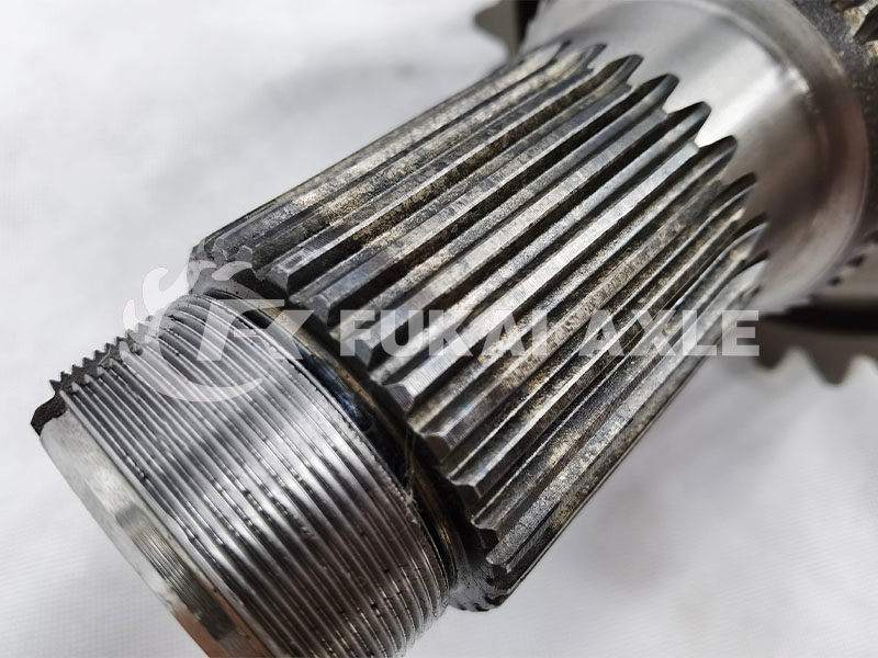 Differential Input Shaft Assembly For Shacman Delong Truck Auto Spare Parts 81.35606.0008