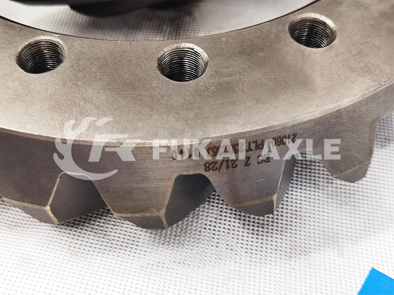 Middle Bridge Basin Angle Gear For Shamcan DelongTruck Spare Parts 81.35199.6535