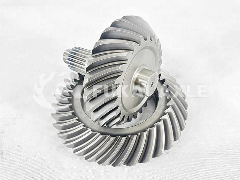 24/35 Rear Axle Crown Wheel Pinion For Iveco Trcuk Spare Parts 42104455/42487941