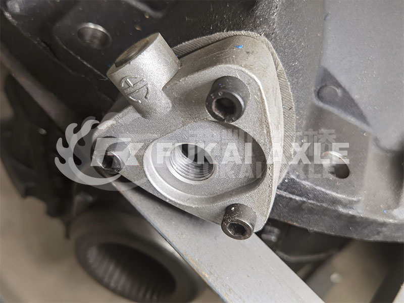 Qingte 398 Intermediate Axle Main Reducer Assembly For Foton Auman Truck Spare Parts QT398S0-2502000