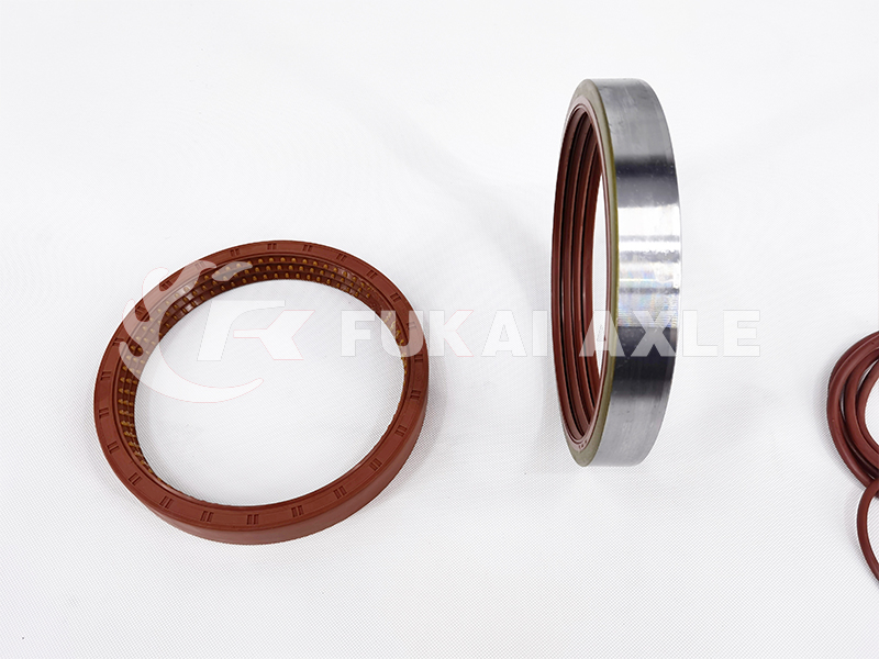 Wheel Reducer Oil Seal For Sinotruk Howo Truck Spare Parts WG9970340113