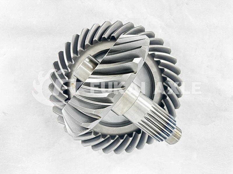 24/35 Rear Axle Crown Wheel Pinion For Iveco Trcuk Spare Parts 42104455/42487941