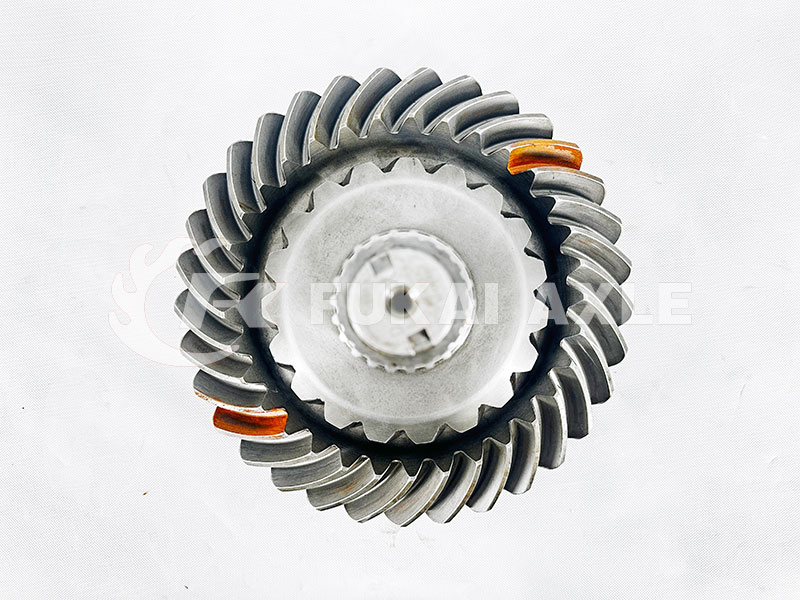 Rear Axle 19/33 Crown Wheel pinion For Iveco Trcuk spare parts 