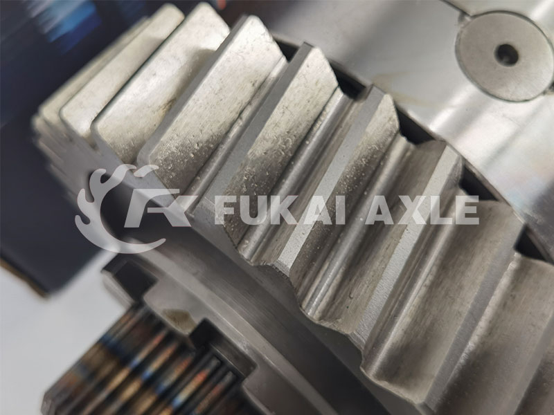 Input Shaft Assembly Differential For Saic Hongyan Hi-Torque Axle Truck Spare Parts 2510-0110-5801271495