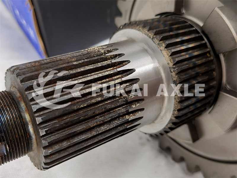 Differential Assembly New Input Shaft For Saic Hongyan H8B Axle Truck Spare Parts 42119549 5801606629