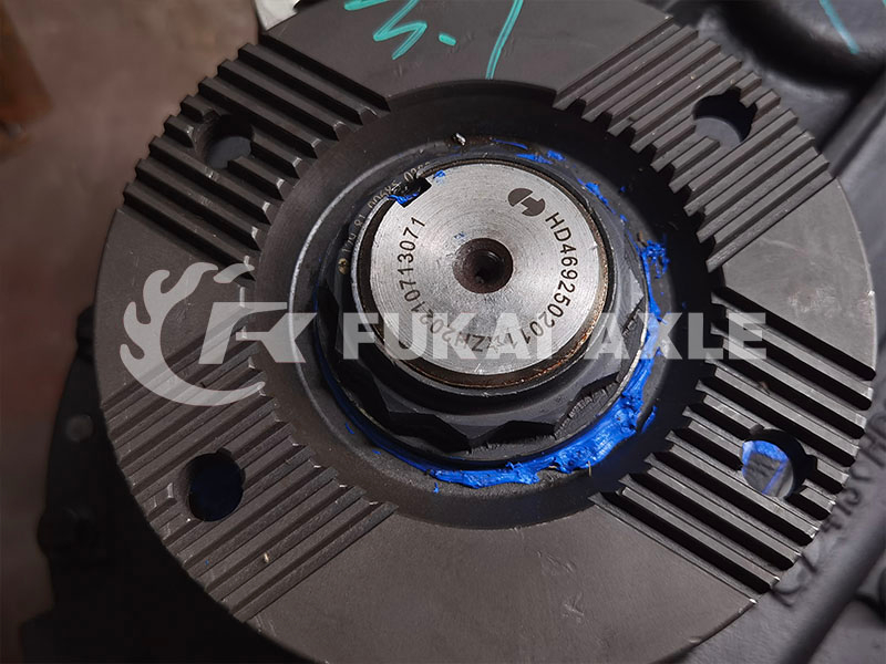 Delong HD469 Intermediate Axle Main Reducer Assembly For Shacman Delong Truck Parts