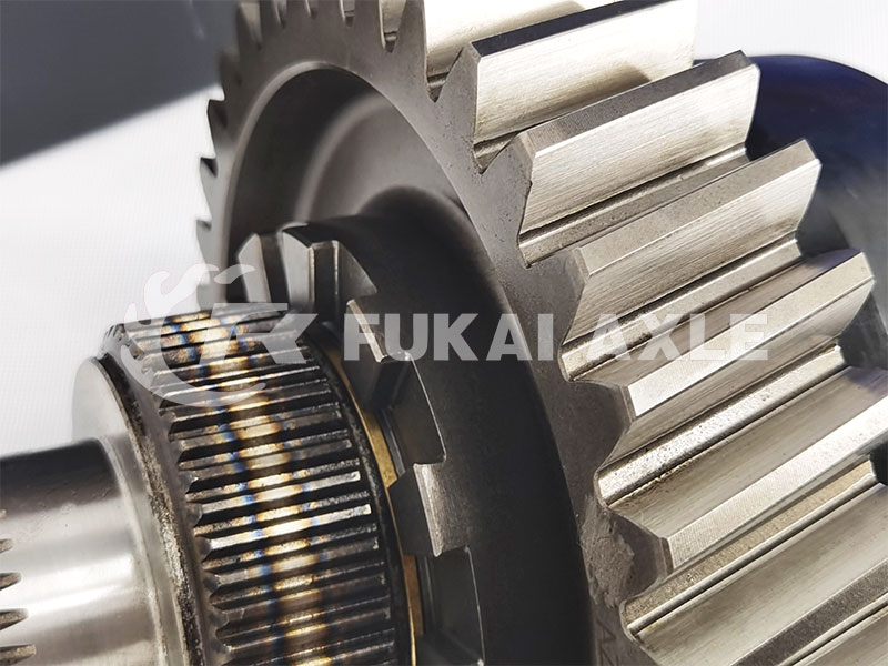 Input Shaft Assembly Differential For Sinotruk HOWO MCY13 Truck Spare Parts 810W35606-0011