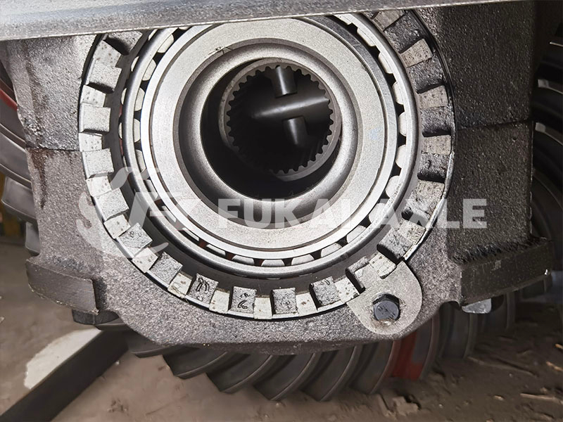 Rear Axle Main Reducer Assembly For Shacman Auto Delong Truck Parts